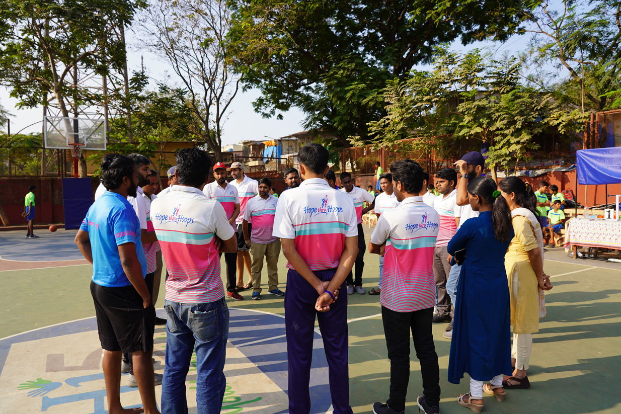 Behind the Scenes – what happens in Hi 5 when 30+ teams participate in tournaments: