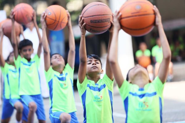 Hi 5 Basketball Hi 5 Basketball